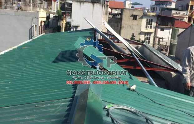 Cơ Khí Giang Trường Phát Làm mái tôn giá rẻ chuyên nghiệp tại Đồng Nai LH: 0772.992.996 cho nhiều công trình nhà ở, nhà xưởng, nhà kho, quán café…