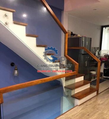 Dịch vụ thiết kế thi công làm cầu thang sắt mỹ thuật chuyên nghiệp tại Long Điền - Hotline: 0965.656.686 lắp đặt cầu thang sắt mỹ thuật trọn gói.