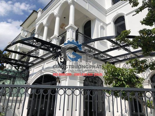 Dịch vụ tư vấn thiết kế thi công mái kính sắt mỹ thuật đẹp uy tín tại Long Điền