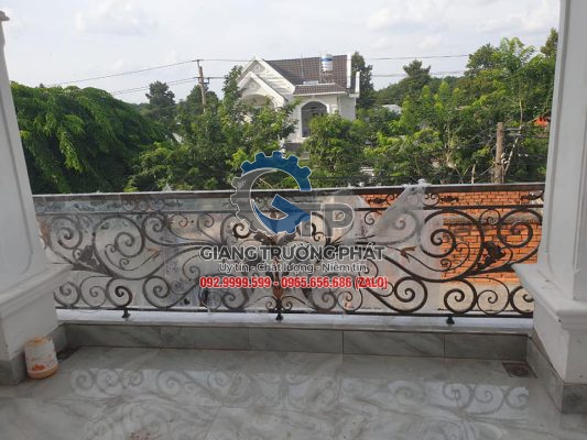Làm lan can sắt mỹ thuật đẹp giá rẻ tại Đồng Nai