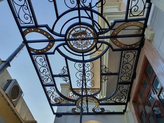 Làm mái kính mỹ thuật đẹp giá rẻ tại Xuyên Mộc-2