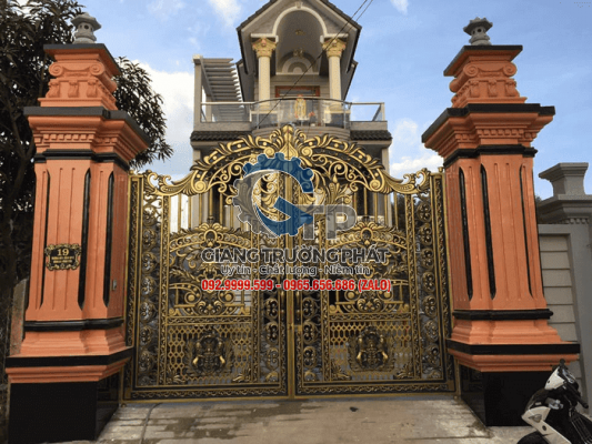 Cổng nhôm đúc tại Quận 10