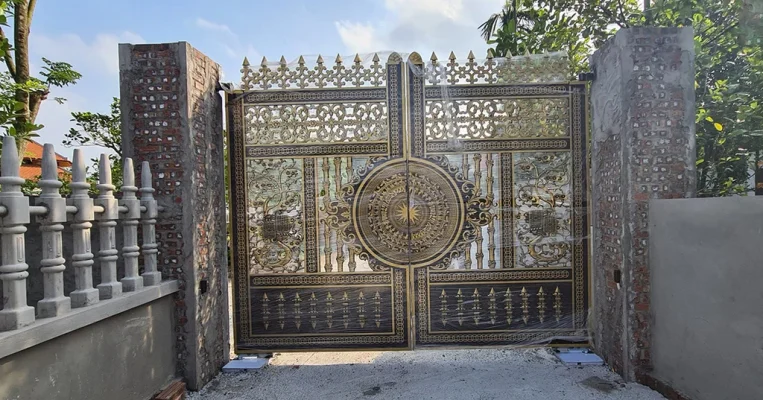 Cổng tự động âm sàn tại Quận 11