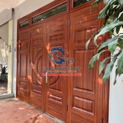 Cửa thép vân gỗ tại Bình Dương