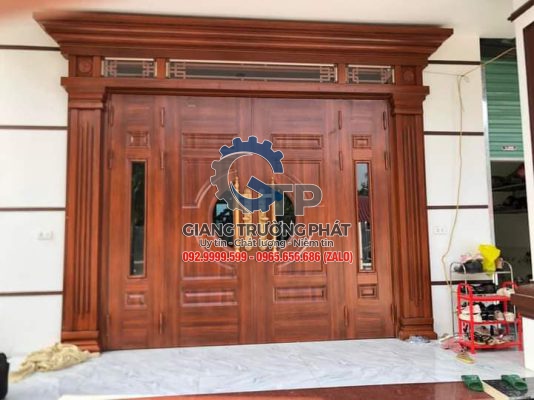 Cửa thép vân gỗ tại Phú Mỹ