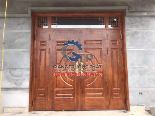 Cửa thép vân gỗ tại Tân Phú