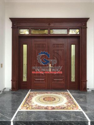 Cửa thép vân gỗ tại Thuận An